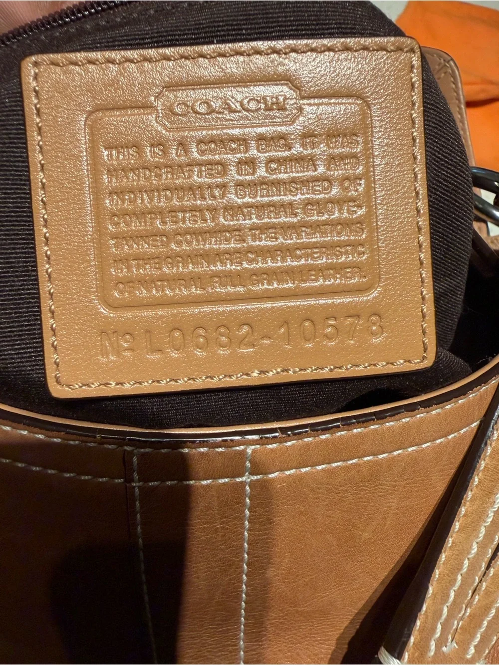 Coach vintage soho Tan medium Shoulder Bag with Buckle Accent